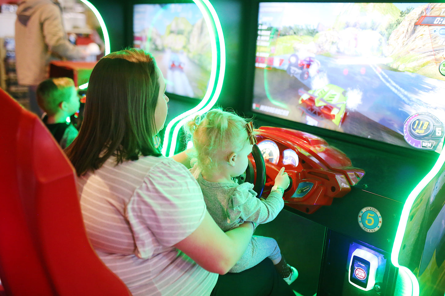 HOLIDAY FAMILY SPECIAL